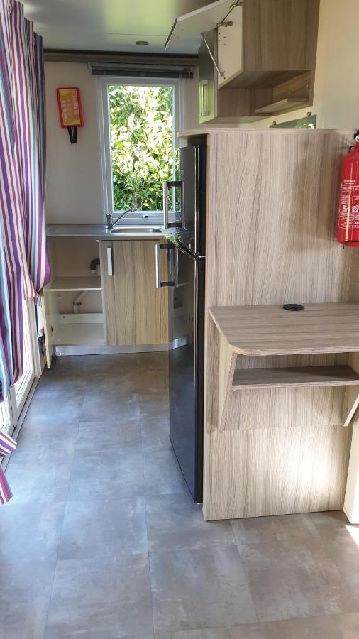Mobil home 6-8 places Parcelle 5 climatisé Biville-sur-Mer Exterior foto